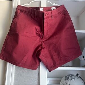 Gap men’s essential khaki,casual shorts length 7 pocket’s button closure 38